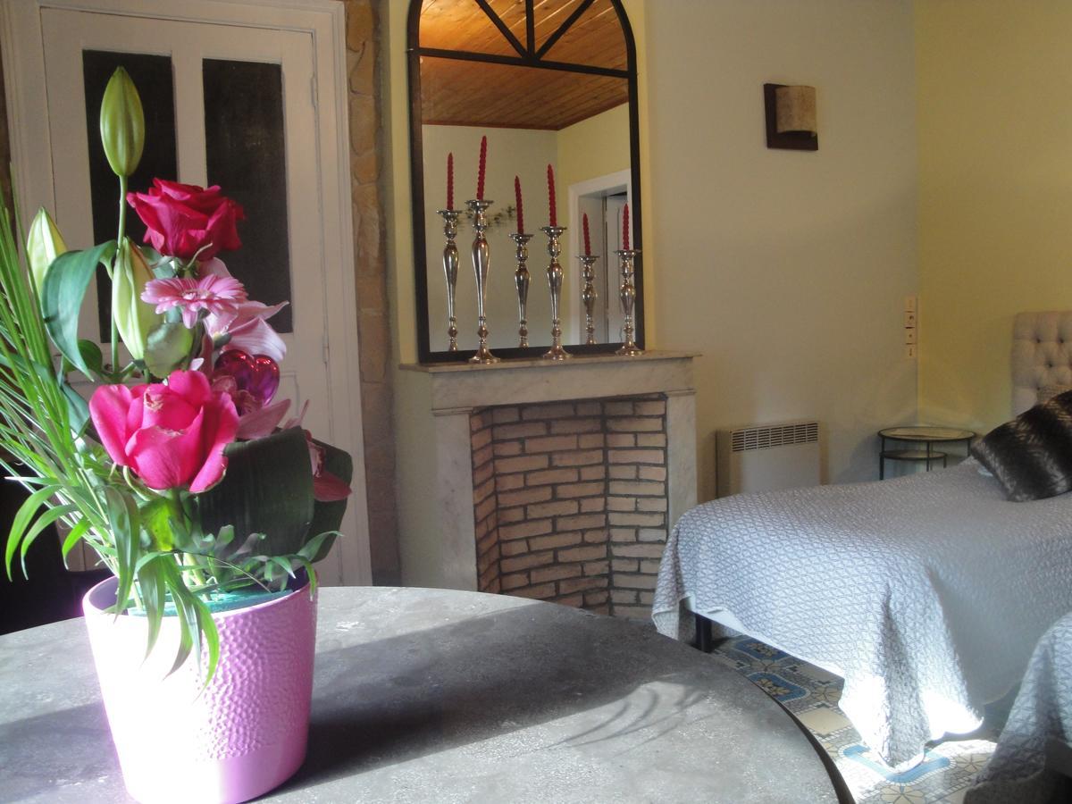 Ferme Du Vieux Puits Bed & Breakfast Bony Eksteriør bilde
